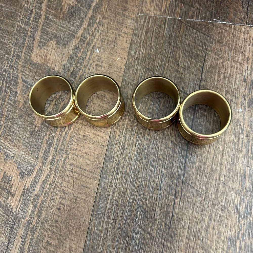 Vintage Polished Brass Napkin Rings Set of 4 Gold Spool Style Table Decor MCM - Picture 4 of 6